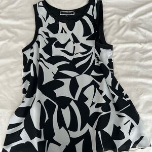 Black and White Graphic Sleeveless Tank Top